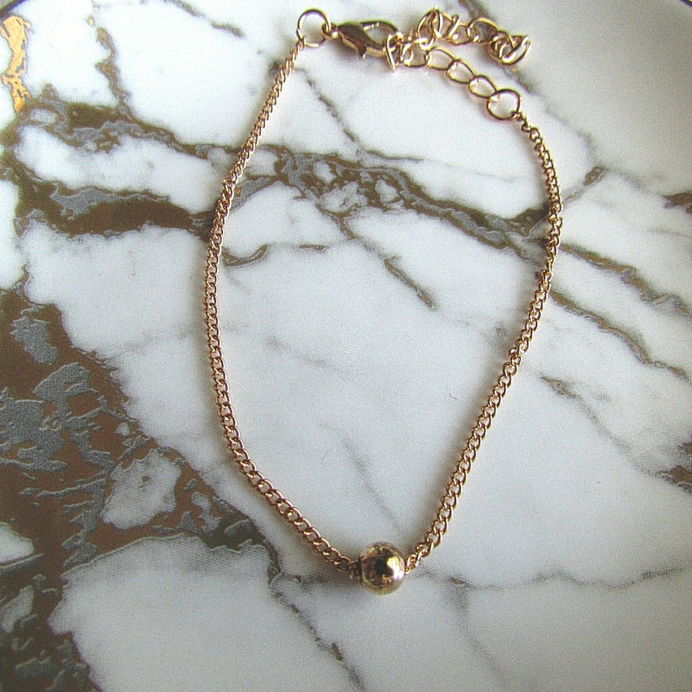 Gold Single Bead Bracelet